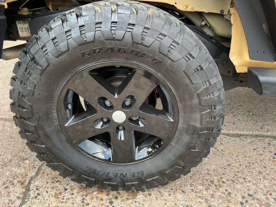 2013 Jeep Wrangler Unlimited 4WD 4dr Sahara, available for sale in Manchester, Connecticut | Carsonmain LLC. Manchester, Connecticut 2013 Jeep Wrangler Unlimited 4WD 4dr Sahara, available for sale in Manchester, Connecticut | Carsonmain LLC. Manchester, Connecticut