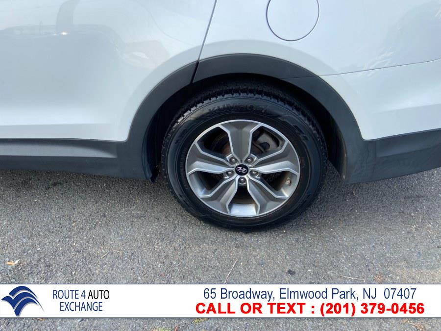 Used Hyundai Santa Fe AWD 4dr GLS 2014 | Route 4 Auto Exchange. Elmwood Park, New Jersey Used Hyundai Santa Fe AWD 4dr GLS 2014 | Route 4 Auto Exchange. Elmwood Park, New Jersey