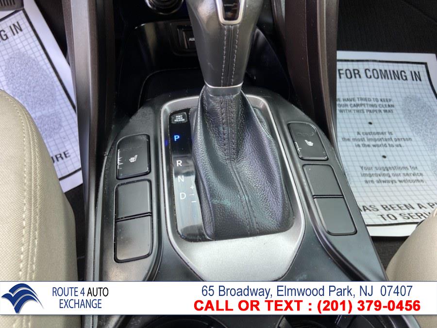 Used Hyundai Santa Fe AWD 4dr GLS 2014 | Route 4 Auto Exchange. Elmwood Park, New Jersey Used Hyundai Santa Fe AWD 4dr GLS 2014 | Route 4 Auto Exchange. Elmwood Park, New Jersey