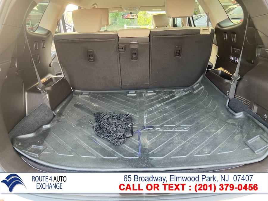 Used Hyundai Santa Fe AWD 4dr GLS 2014 | Route 4 Auto Exchange. Elmwood Park, New Jersey Used Hyundai Santa Fe AWD 4dr GLS 2014 | Route 4 Auto Exchange. Elmwood Park, New Jersey