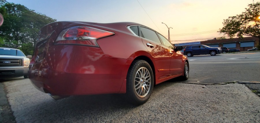 Used Nissan Altima 4dr Sdn I4 2.5 S 2015 | Rubber Bros Auto World. Brooklyn, New York Used Nissan Altima 4dr Sdn I4 2.5 S 2015 | Rubber Bros Auto World. Brooklyn, New York