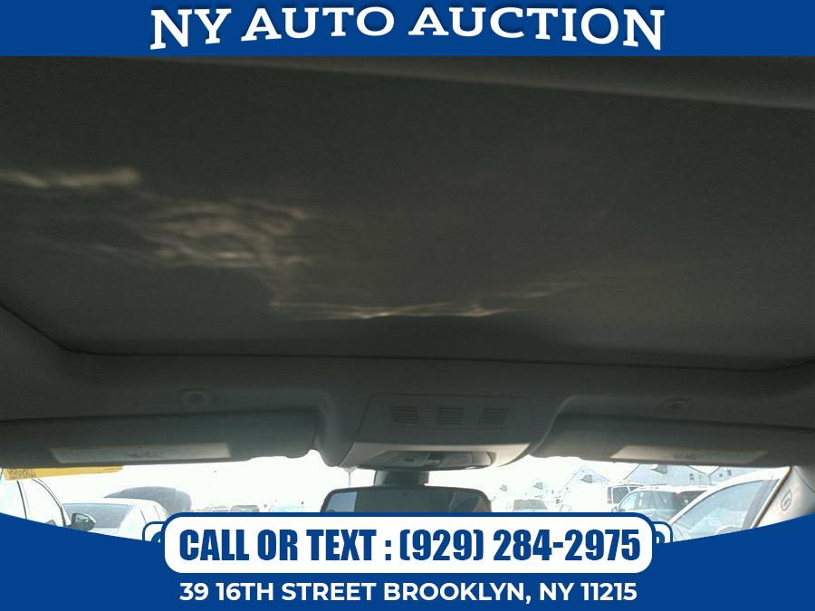 2012 BMW 5 Series 4dr Sdn 528i xDrive AWD, available for sale in Brooklyn, New York | NY Auto Auction. Brooklyn, New York 2012 BMW 5 Series 4dr Sdn 528i xDrive AWD, available for sale in Brooklyn, New York | NY Auto Auction. Brooklyn, New York