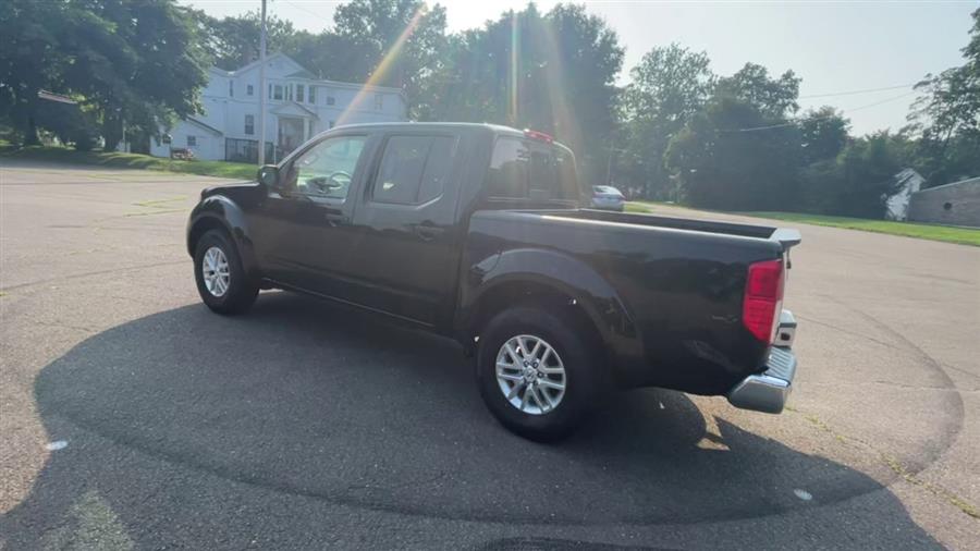 2015 Nissan Frontier 2WD Crew Cab SWB Auto SV, available for sale in Stratford, Connecticut | Wiz Leasing Inc. Stratford, Connecticut 2015 Nissan Frontier 2WD Crew Cab SWB Auto SV, available for sale in Stratford, Connecticut | Wiz Leasing Inc. Stratford, Connecticut