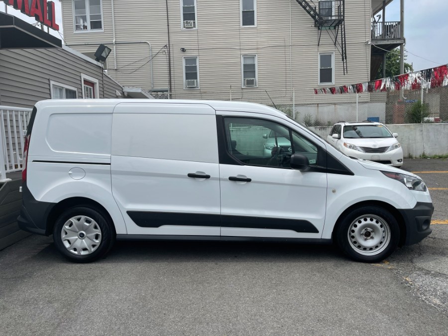 Used Ford Transit Connect Van XL LWB w/Rear Symmetrical Doors 2017 | DZ Automall. Paterson, New Jersey