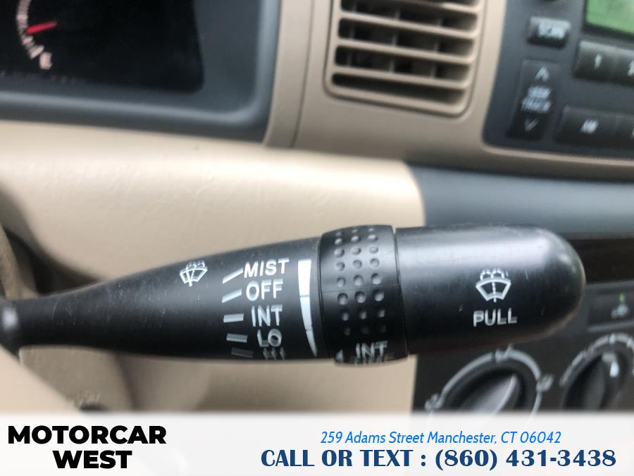 Used Toyota Corolla 4dr Sdn LE Auto 2005 | Motorcar West. Manchester, Connecticut Used Toyota Corolla 4dr Sdn LE Auto 2005 | Motorcar West. Manchester, Connecticut