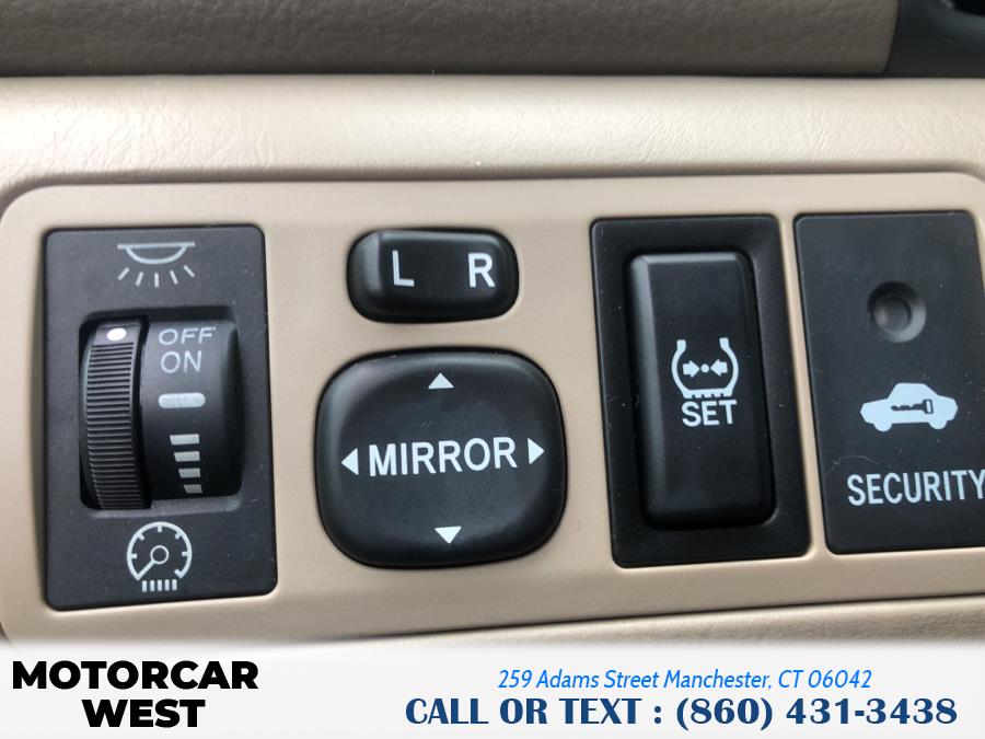 Used Toyota Corolla 4dr Sdn LE Auto 2005 | Motorcar West. Manchester, Connecticut Used Toyota Corolla 4dr Sdn LE Auto 2005 | Motorcar West. Manchester, Connecticut