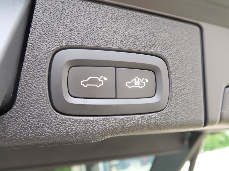 Used Volvo Xc60 T6 Inscription 2018 | Auto Expo Ent Inc.. Great Neck, New York Used Volvo Xc60 T6 Inscription 2018 | Auto Expo Ent Inc.. Great Neck, New York