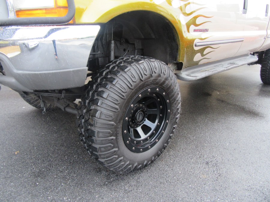 1999 Ford Super Duty F-350 SRW Crew Cab 172" XLT 4WD, available for sale in Little Ferry, New Jersey | Royalty Auto Sales. Little Ferry, New Jersey 1999 Ford Super Duty F-350 SRW Crew Cab 172" XLT 4WD, available for sale in Little Ferry, New Jersey | Royalty Auto Sales. Little Ferry, New Jersey