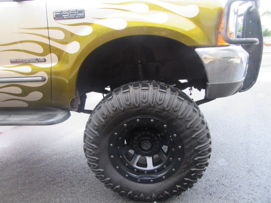 1999 Ford Super Duty F-350 SRW Crew Cab 172" XLT 4WD, available for sale in Little Ferry, New Jersey | Royalty Auto Sales. Little Ferry, New Jersey 1999 Ford Super Duty F-350 SRW Crew Cab 172" XLT 4WD, available for sale in Little Ferry, New Jersey | Royalty Auto Sales. Little Ferry, New Jersey