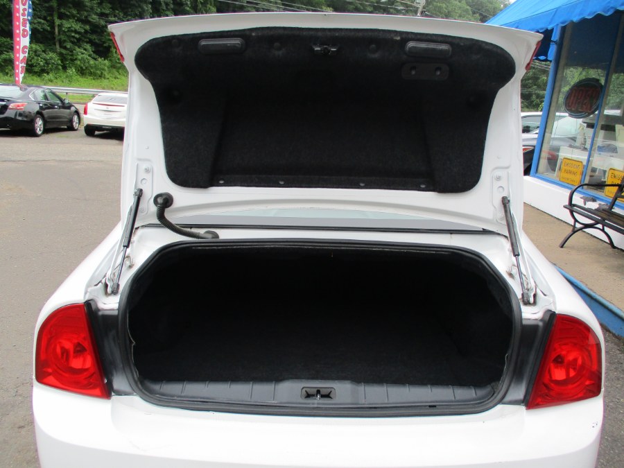 Used Chevrolet Malibu 4dr Sdn LT w/1LT 2011 | Cos Central Auto. Meriden, Connecticut Used Chevrolet Malibu 4dr Sdn LT w/1LT 2011 | Cos Central Auto. Meriden, Connecticut