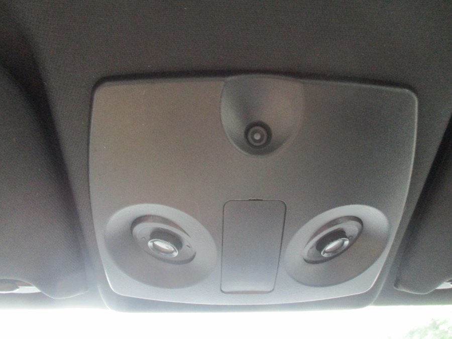Used Chrysler 200 4dr Sdn Touring 2013 | Cos Central Auto. Meriden, Connecticut Used Chrysler 200 4dr Sdn Touring 2013 | Cos Central Auto. Meriden, Connecticut