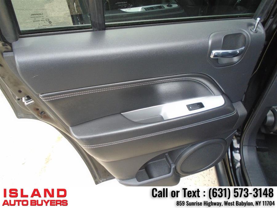 Used Jeep Compass High Altitude 4x4 4dr SUV 2016 | Island Auto Buyers. West Babylon, New York Used Jeep Compass High Altitude 4x4 4dr SUV 2016 | Island Auto Buyers. West Babylon, New York
