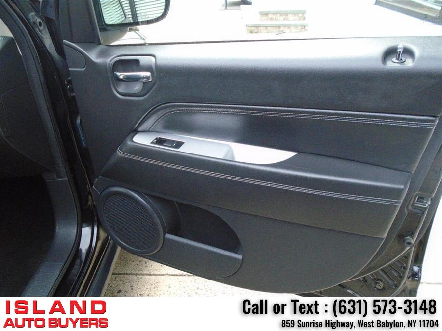 Used Jeep Compass High Altitude 4x4 4dr SUV 2016 | Island Auto Buyers. West Babylon, New York Used Jeep Compass High Altitude 4x4 4dr SUV 2016 | Island Auto Buyers. West Babylon, New York