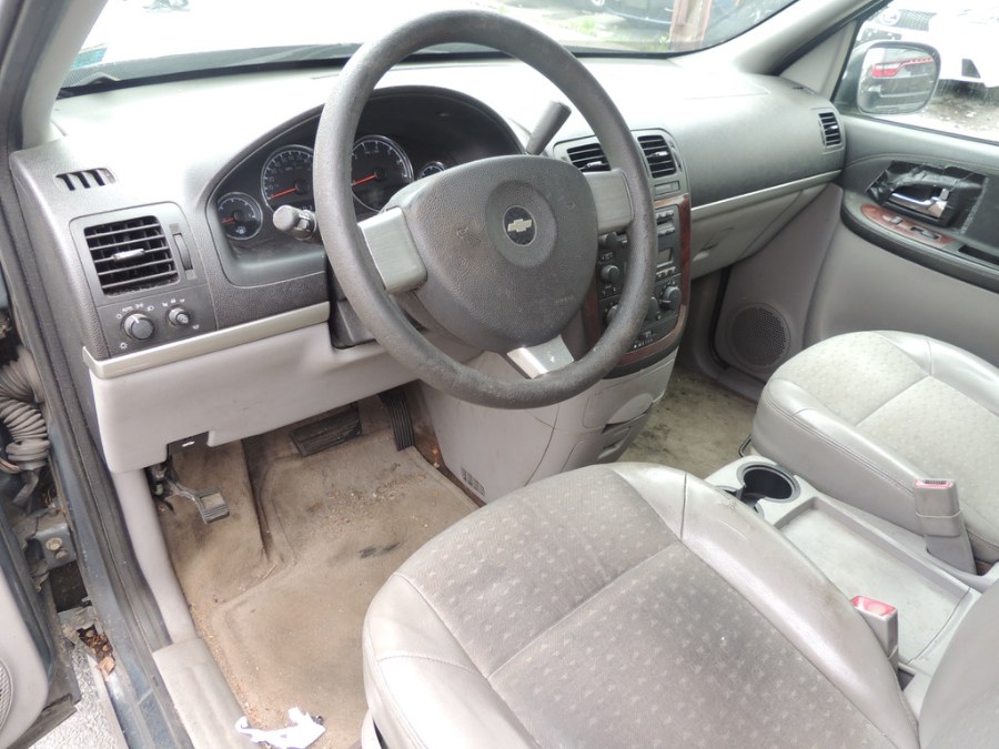 2005 Chevrolet Uplander 4dr Ext WB FWD LS, available for sale in Brooklyn, New York | Carsbuck Inc.. Brooklyn, New York 2005 Chevrolet Uplander 4dr Ext WB FWD LS, available for sale in Brooklyn, New York | Carsbuck Inc.. Brooklyn, New York