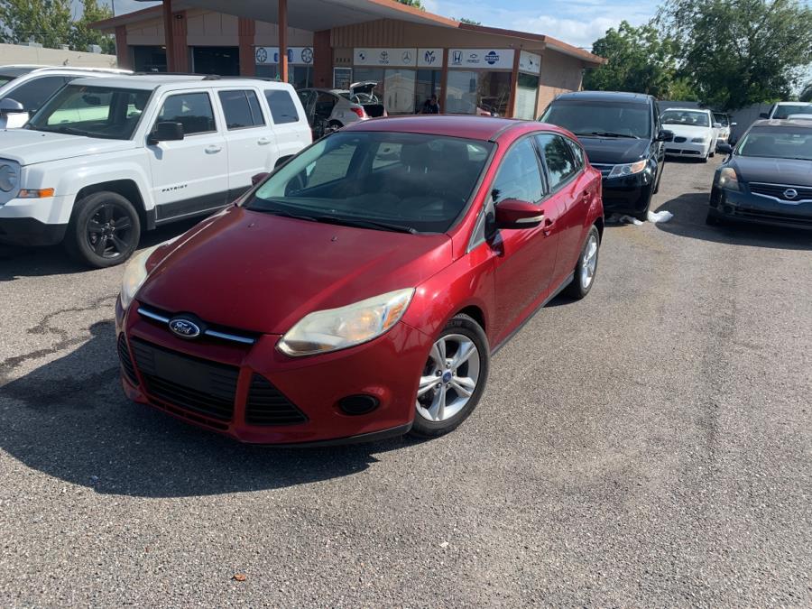 2014 Ford Focus 5dr HB SE, available for sale in Kissimmee, Florida | Central florida Auto Trader. Kissimmee, Florida