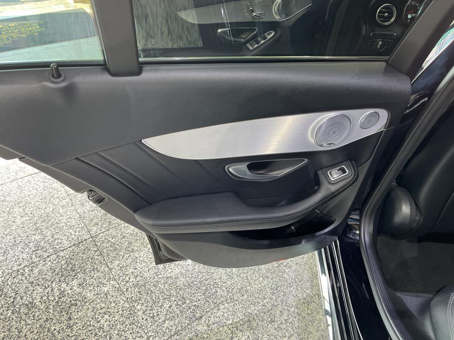 Used Mercedes-Benz C-Class C 300 Sedan 2018 | Dream Car Gallery. Woodbury, New York Used Mercedes-Benz C-Class C 300 Sedan 2018 | Dream Car Gallery. Woodbury, New York