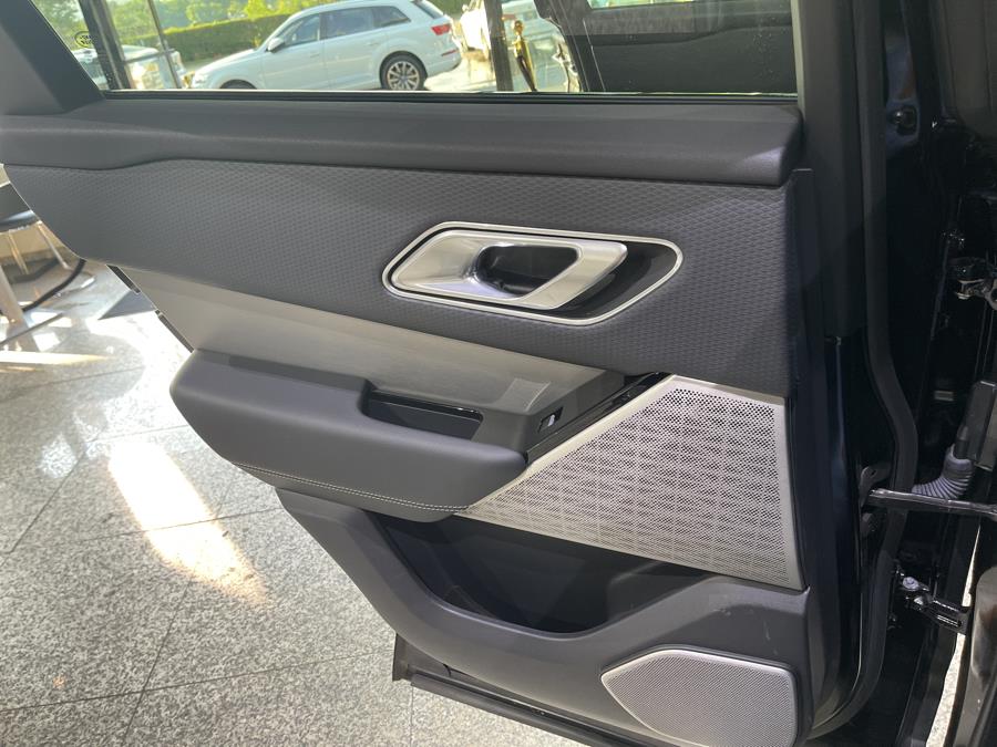 Used Land Rover Range Rover Velar P380 R-Dynamic SE 2018 | Dream Car Gallery. Woodbury, New York Used Land Rover Range Rover Velar P380 R-Dynamic SE 2018 | Dream Car Gallery. Woodbury, New York