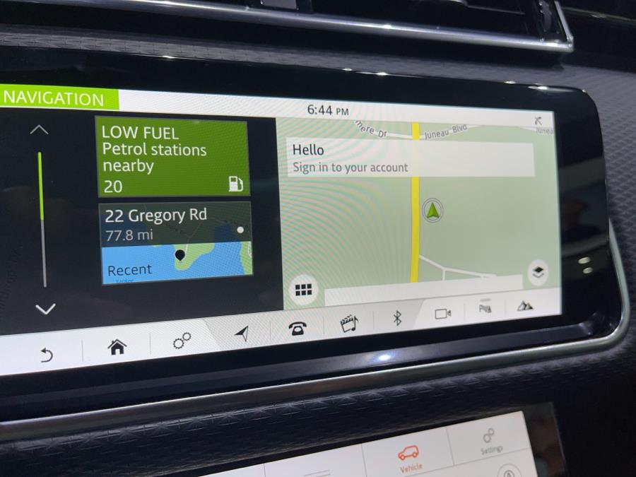 Used Land Rover Range Rover Velar P380 R-Dynamic SE 2018 | Dream Car Gallery. Woodbury, New York Used Land Rover Range Rover Velar P380 R-Dynamic SE 2018 | Dream Car Gallery. Woodbury, New York