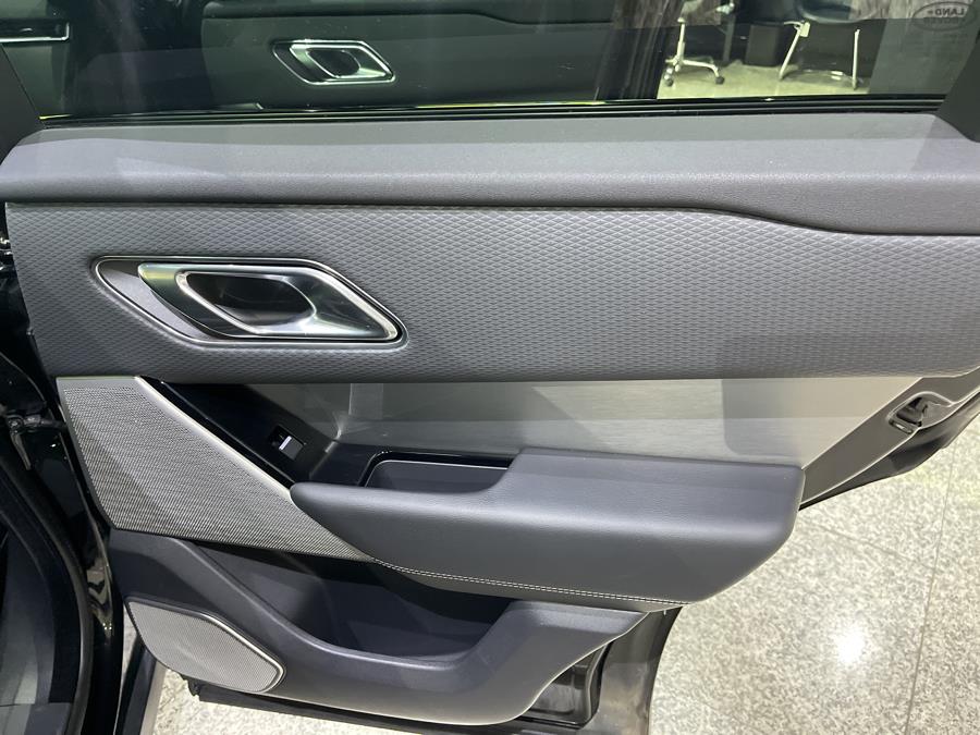 Used Land Rover Range Rover Velar P380 R-Dynamic SE 2018 | Dream Car Gallery. Woodbury, New York Used Land Rover Range Rover Velar P380 R-Dynamic SE 2018 | Dream Car Gallery. Woodbury, New York