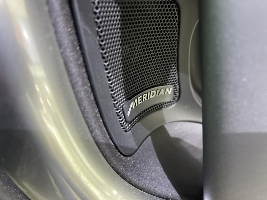Used Land Rover Discovery Sport SE 4WD 2017 | Dream Car Gallery. Woodbury, New York Used Land Rover Discovery Sport SE 4WD 2017 | Dream Car Gallery. Woodbury, New York