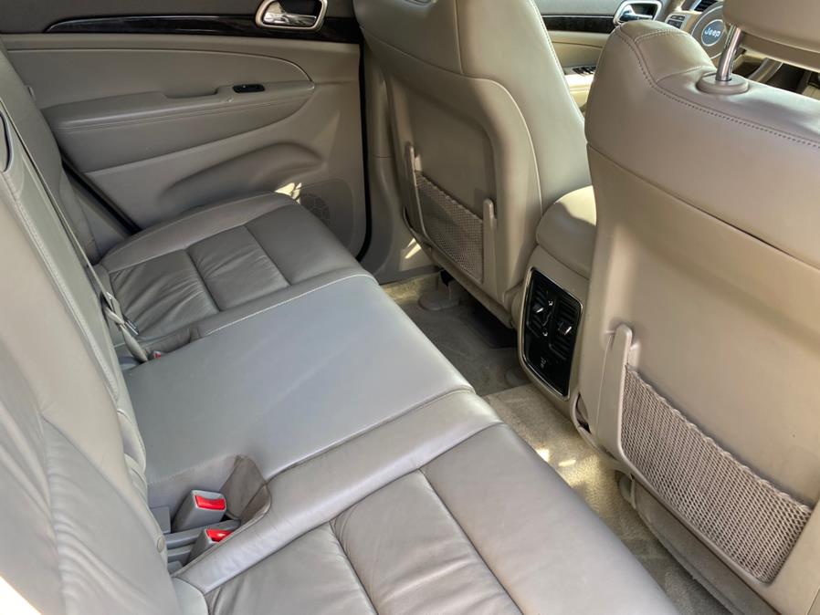 Used Jeep Grand Cherokee 4WD 4dr Laredo 2013 | Lava Motors 2 Inc. Canton, Connecticut Used Jeep Grand Cherokee 4WD 4dr Laredo 2013 | Lava Motors 2 Inc. Canton, Connecticut
