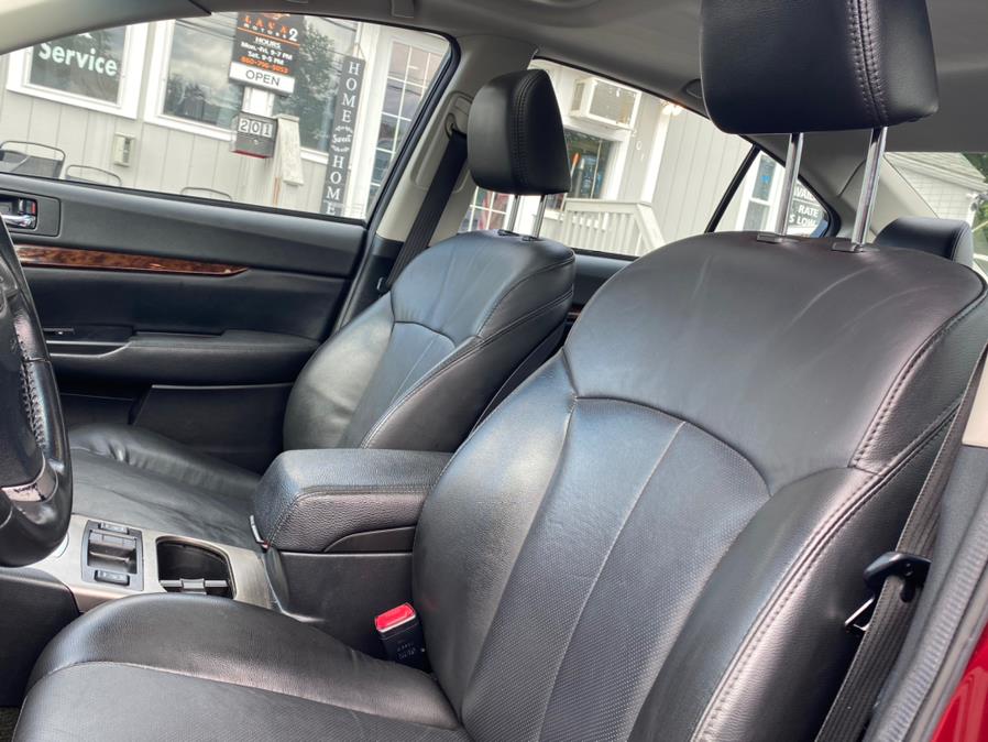 Used Subaru Legacy 4dr Sdn H4 Auto 2.5i Limited 2013 | Lava Motors 2 Inc. Canton, Connecticut Used Subaru Legacy 4dr Sdn H4 Auto 2.5i Limited 2013 | Lava Motors 2 Inc. Canton, Connecticut