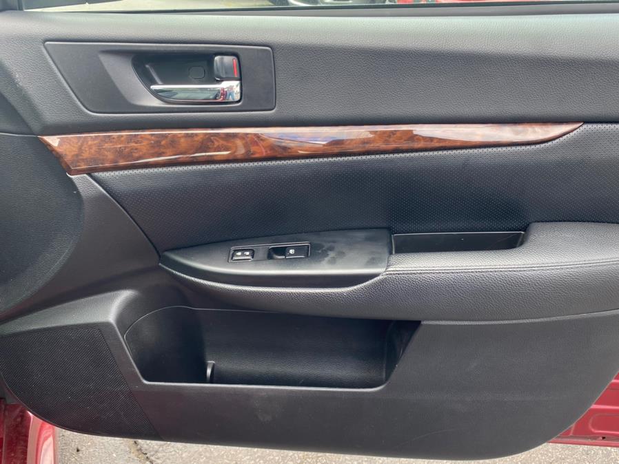 Used Subaru Legacy 4dr Sdn H4 Auto 2.5i Limited 2013 | Lava Motors 2 Inc. Canton, Connecticut Used Subaru Legacy 4dr Sdn H4 Auto 2.5i Limited 2013 | Lava Motors 2 Inc. Canton, Connecticut