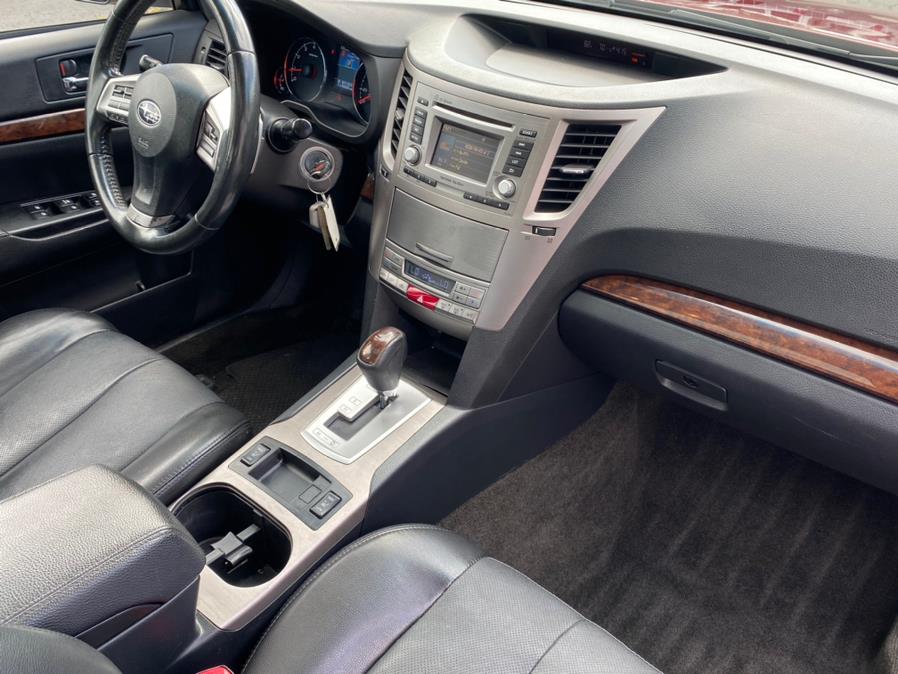 Used Subaru Legacy 4dr Sdn H4 Auto 2.5i Limited 2013 | Lava Motors 2 Inc. Canton, Connecticut Used Subaru Legacy 4dr Sdn H4 Auto 2.5i Limited 2013 | Lava Motors 2 Inc. Canton, Connecticut