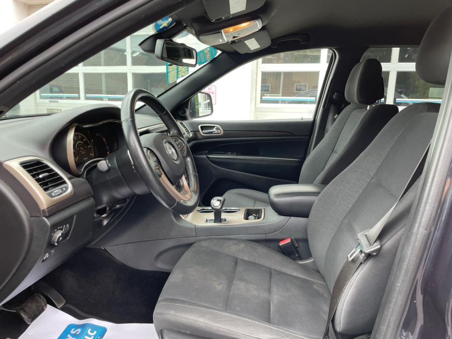 Used Jeep Grand Cherokee 4WD 4dr Laredo 2014 | Good Guys Auto House. Southington, Connecticut Used Jeep Grand Cherokee 4WD 4dr Laredo 2014 | Good Guys Auto House. Southington, Connecticut