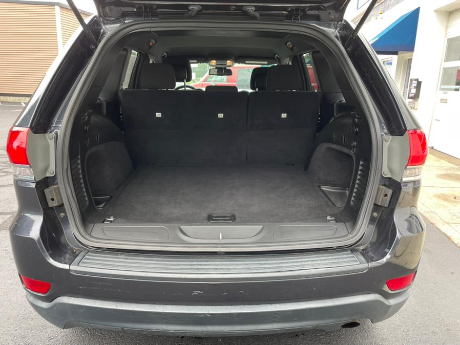 Used Jeep Grand Cherokee 4WD 4dr Laredo 2014 | Good Guys Auto House. Southington, Connecticut Used Jeep Grand Cherokee 4WD 4dr Laredo 2014 | Good Guys Auto House. Southington, Connecticut