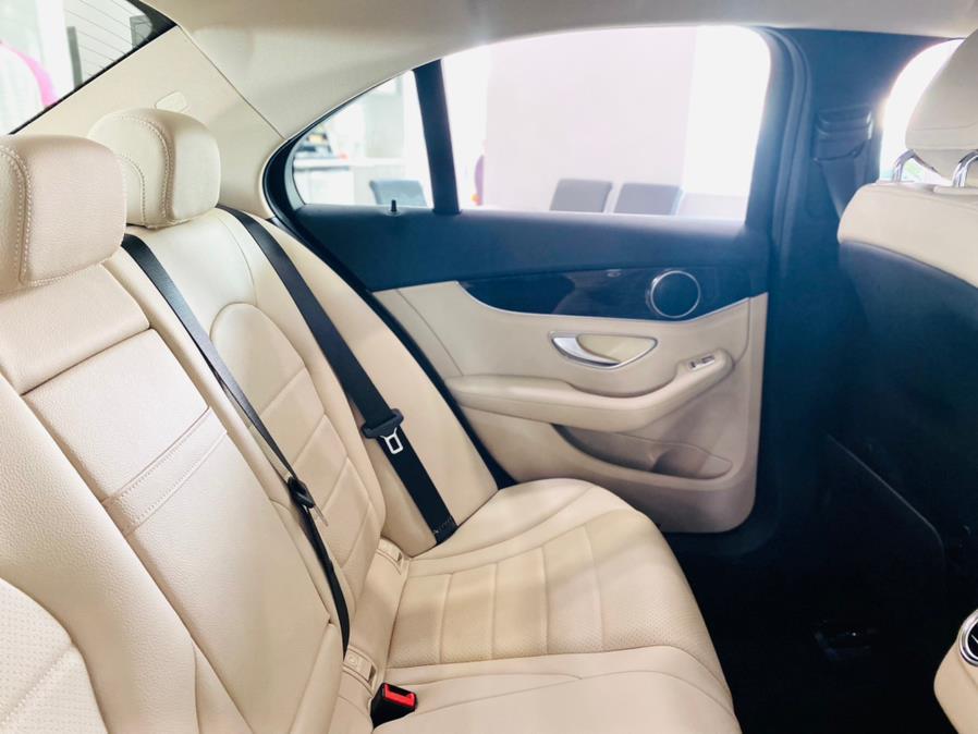 Used Mercedes-Benz C-Class 4dr Sdn C 300 4MATIC 2015 | Luxury Motor Club. Franklin Square, New York Used Mercedes-Benz C-Class 4dr Sdn C 300 4MATIC 2015 | Luxury Motor Club. Franklin Square, New York