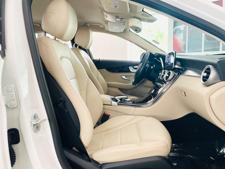 Used Mercedes-Benz C-Class 4dr Sdn C 300 4MATIC 2015 | Luxury Motor Club. Franklin Square, New York Used Mercedes-Benz C-Class 4dr Sdn C 300 4MATIC 2015 | Luxury Motor Club. Franklin Square, New York