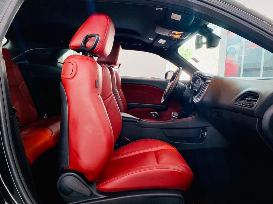 Used Dodge Challenger R/T PLUS 2018 | Luxury Motor Club. Franklin Square, New York Used Dodge Challenger R/T PLUS 2018 | Luxury Motor Club. Franklin Square, New York