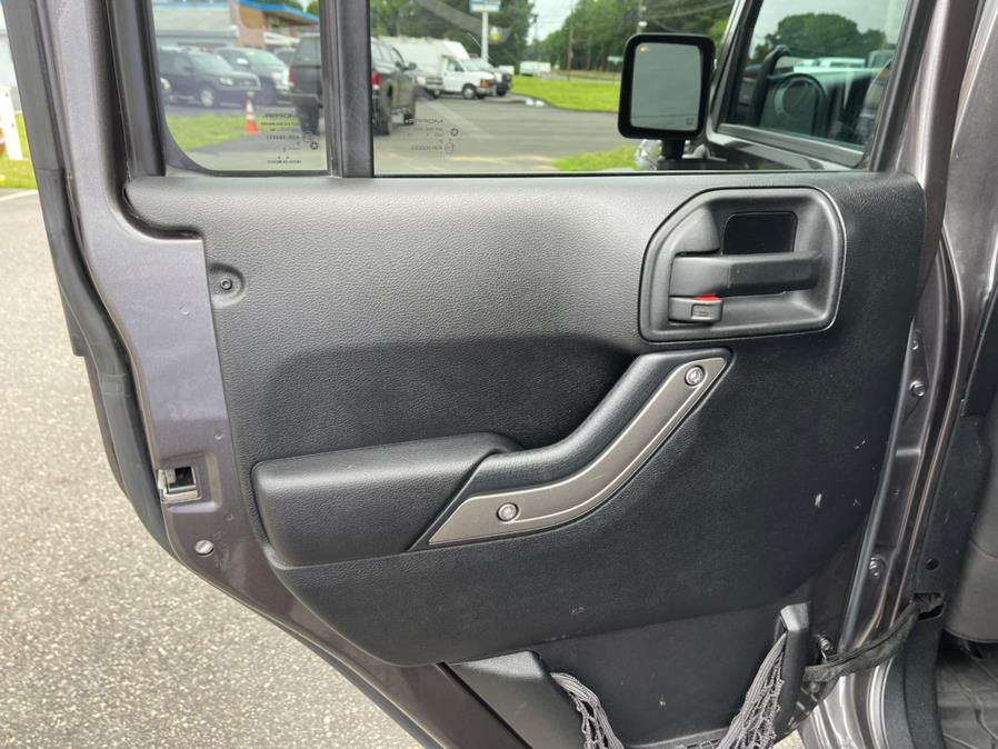 Used Jeep Wrangler Unlimited 4WD 4dr Sport 2014 | Mike And Tony Auto Sales, Inc. South Windsor, Connecticut Used Jeep Wrangler Unlimited 4WD 4dr Sport 2014 | Mike And Tony Auto Sales, Inc. South Windsor, Connecticut