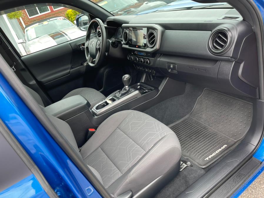 Used Toyota Tacoma 4WD Double Cab LB V6 AT SR5 (Natl) 2016 | Mike And Tony Auto Sales, Inc. South Windsor, Connecticut Used Toyota Tacoma 4WD Double Cab LB V6 AT SR5 (Natl) 2016 | Mike And Tony Auto Sales, Inc. South Windsor, Connecticut