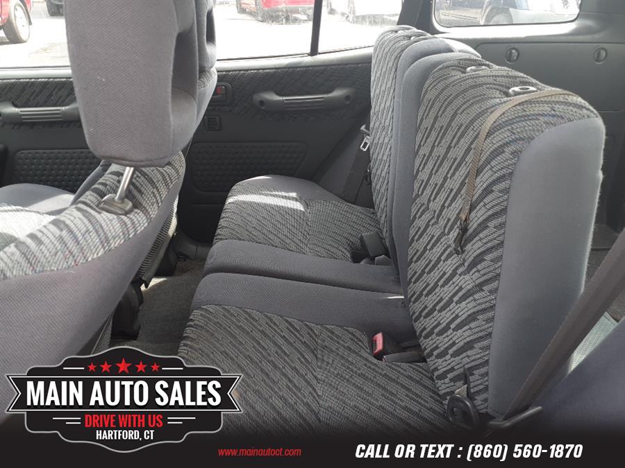 Used Toyota RAV4 4dr Auto 2000 | Main Auto Sales LLC. Hartford, Connecticut Used Toyota RAV4 4dr Auto 2000 | Main Auto Sales LLC. Hartford, Connecticut