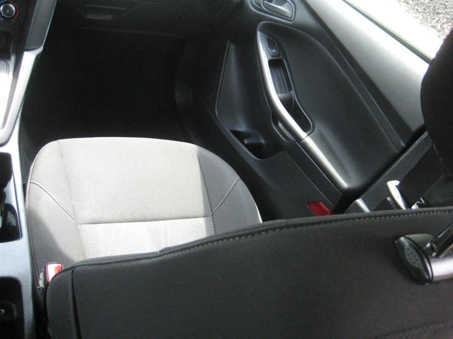 2015 Ford Focus S 4dr Sedan, available for sale in Massapequa, New York | Rite Choice Auto Inc.. Massapequa, New York 2015 Ford Focus S 4dr Sedan, available for sale in Massapequa, New York | Rite Choice Auto Inc.. Massapequa, New York