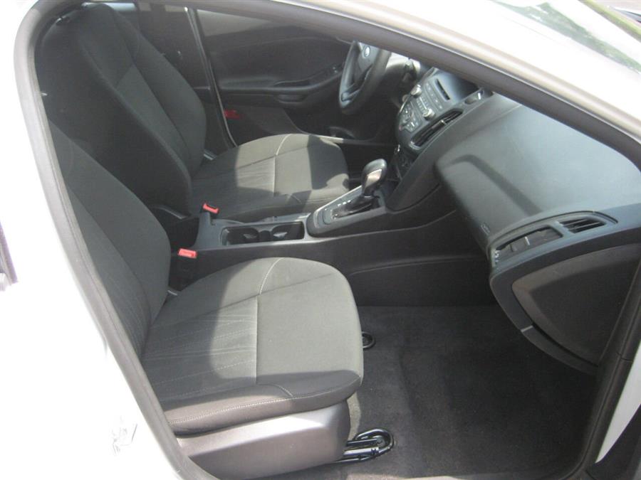 2015 Ford Focus S 4dr Sedan, available for sale in Massapequa, New York | Rite Choice Auto Inc.. Massapequa, New York 2015 Ford Focus S 4dr Sedan, available for sale in Massapequa, New York | Rite Choice Auto Inc.. Massapequa, New York