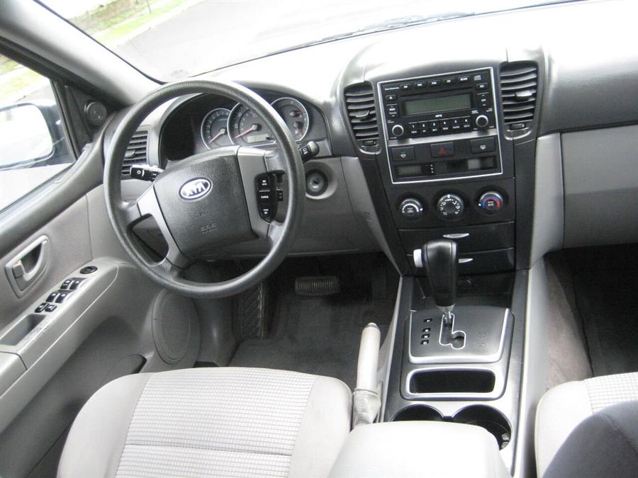 2009 Kia Sorento LX 4x4 4dr SUV, available for sale in Massapequa, New York | Rite Choice Auto Inc.. Massapequa, New York 2009 Kia Sorento LX 4x4 4dr SUV, available for sale in Massapequa, New York | Rite Choice Auto Inc.. Massapequa, New York