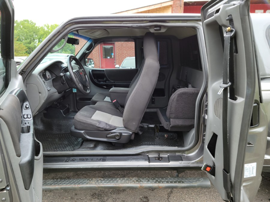 2004 Ford Ranger 4WD 4.0 Six Cyl Super Cab Step Side Bed, available for sale in East Windsor, Connecticut | Toro Auto. East Windsor, Connecticut 2004 Ford Ranger 4WD 4.0 Six Cyl Super Cab Step Side Bed, available for sale in East Windsor, Connecticut | Toro Auto. East Windsor, Connecticut