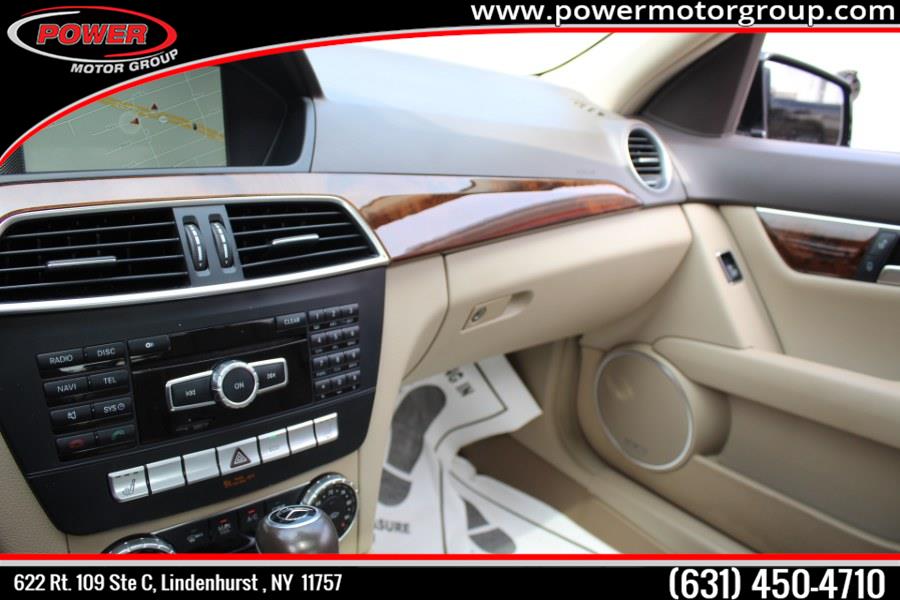 Used Mercedes-Benz C-Class 4dr Sdn C300 Luxury 4MATIC 2014 | Power Motor Group. Lindenhurst, New York Used Mercedes-Benz C-Class 4dr Sdn C300 Luxury 4MATIC 2014 | Power Motor Group. Lindenhurst, New York