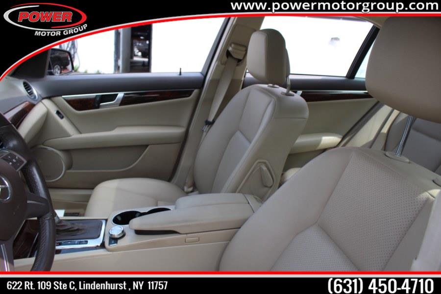 Used Mercedes-Benz C-Class 4dr Sdn C300 Luxury 4MATIC 2014 | Power Motor Group. Lindenhurst, New York Used Mercedes-Benz C-Class 4dr Sdn C300 Luxury 4MATIC 2014 | Power Motor Group. Lindenhurst, New York