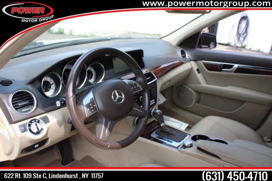 Used Mercedes-Benz C-Class 4dr Sdn C300 Luxury 4MATIC 2014 | Power Motor Group. Lindenhurst, New York Used Mercedes-Benz C-Class 4dr Sdn C300 Luxury 4MATIC 2014 | Power Motor Group. Lindenhurst, New York