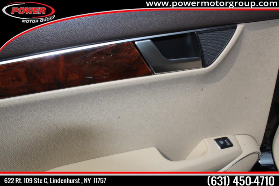 Used Mercedes-Benz C-Class 4dr Sdn C300 Luxury 4MATIC 2014 | Power Motor Group. Lindenhurst, New York Used Mercedes-Benz C-Class 4dr Sdn C300 Luxury 4MATIC 2014 | Power Motor Group. Lindenhurst, New York
