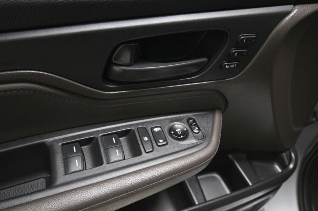 Used Honda Odyssey Touring w/ Navi, RES & rearCam 2018 | Car Revolution. Maple Shade, New Jersey Used Honda Odyssey Touring w/ Navi, RES & rearCam 2018 | Car Revolution. Maple Shade, New Jersey