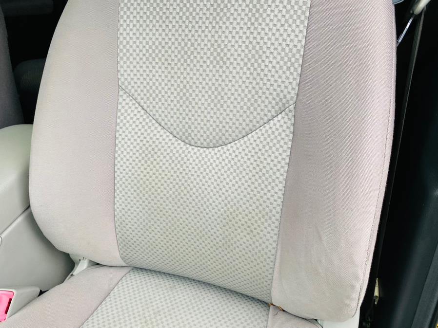 Used Toyota RAV4 4dr Base 4-cyl 4WD 2006 | Supreme Automotive. New Britain, Connecticut Used Toyota RAV4 4dr Base 4-cyl 4WD 2006 | Supreme Automotive. New Britain, Connecticut