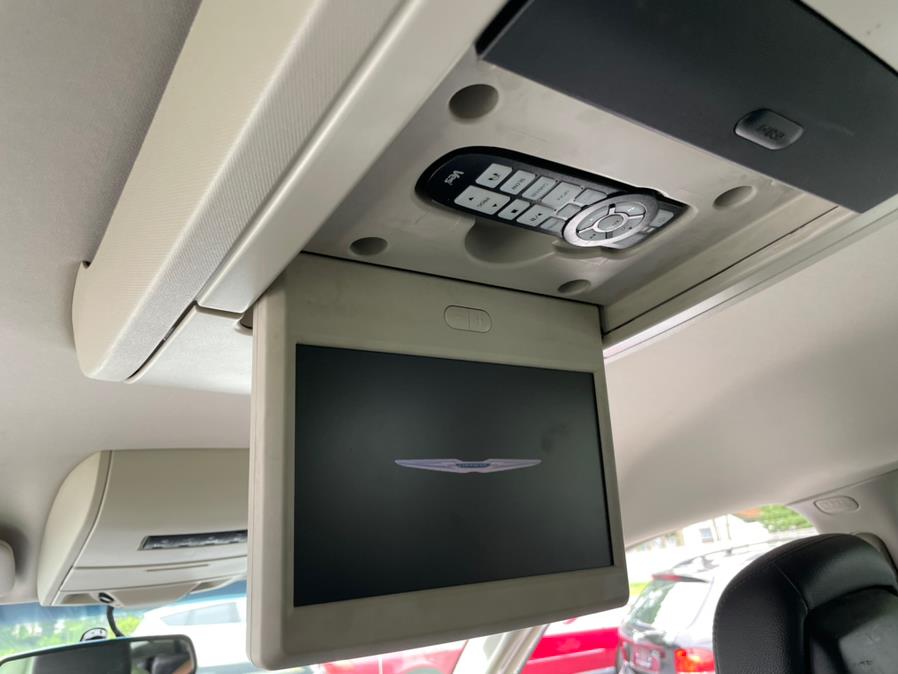 Used Chrysler Town & Country 4dr Wgn Touring 2012 | Mint Auto Sales. Islip, New York Used Chrysler Town & Country 4dr Wgn Touring 2012 | Mint Auto Sales. Islip, New York