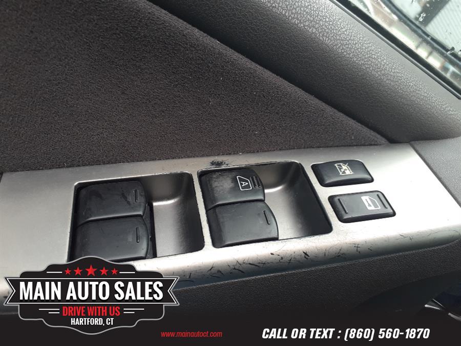 Used Nissan Pathfinder SE 4WD 2005 | Main Auto Sales LLC. Hartford, Connecticut Used Nissan Pathfinder SE 4WD 2005 | Main Auto Sales LLC. Hartford, Connecticut
