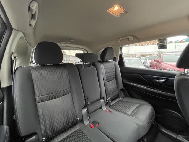 Used Nissan Rogue SV 2017 | Hillside Auto Outlet. Jamaica, New York Used Nissan Rogue SV 2017 | Hillside Auto Outlet. Jamaica, New York