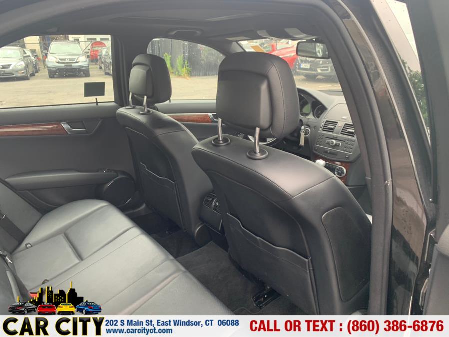 Used Mercedes-Benz C-Class 4dr Sdn C300 Luxury 4MATIC 2011 | Car City LLC. East Windsor, Connecticut Used Mercedes-Benz C-Class 4dr Sdn C300 Luxury 4MATIC 2011 | Car City LLC. East Windsor, Connecticut